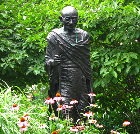 Gandhi statue in New York City 