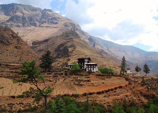 Photograph of countryside between Paro and Thimpu in Bhutan
