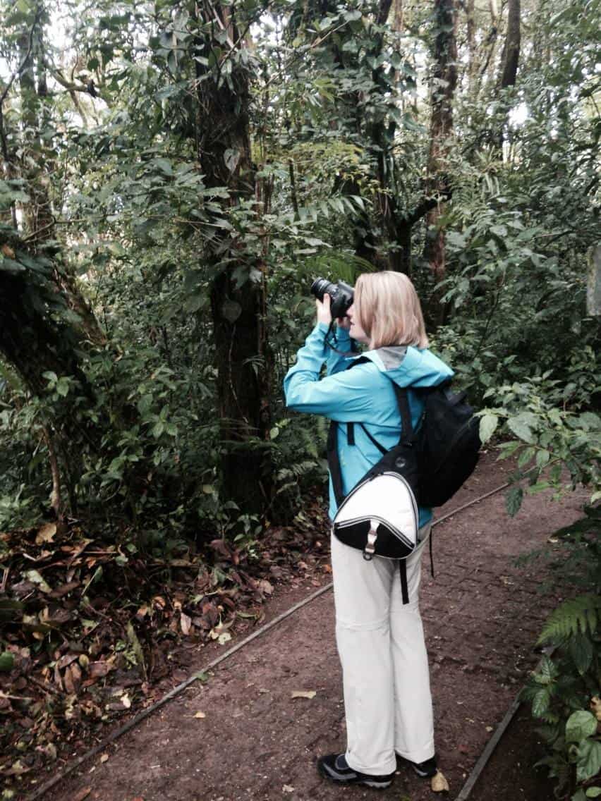 Mariellen Ward taking bird photos in Monteverde Cloud Forest Reserve, Costa Rica