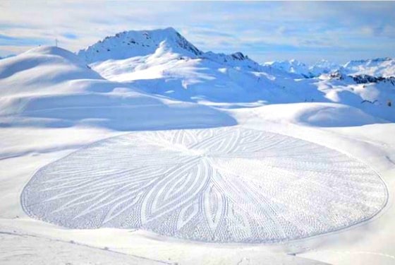 Snow Art by Simon Beck