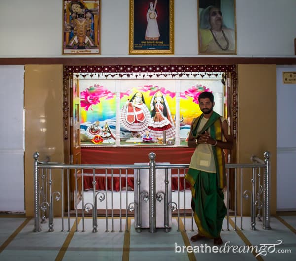 Mirabai, Krishna, India, travel, journey, woman, women, solo, Meera, Meerabai, music, Dwarka, Gujarat, temple