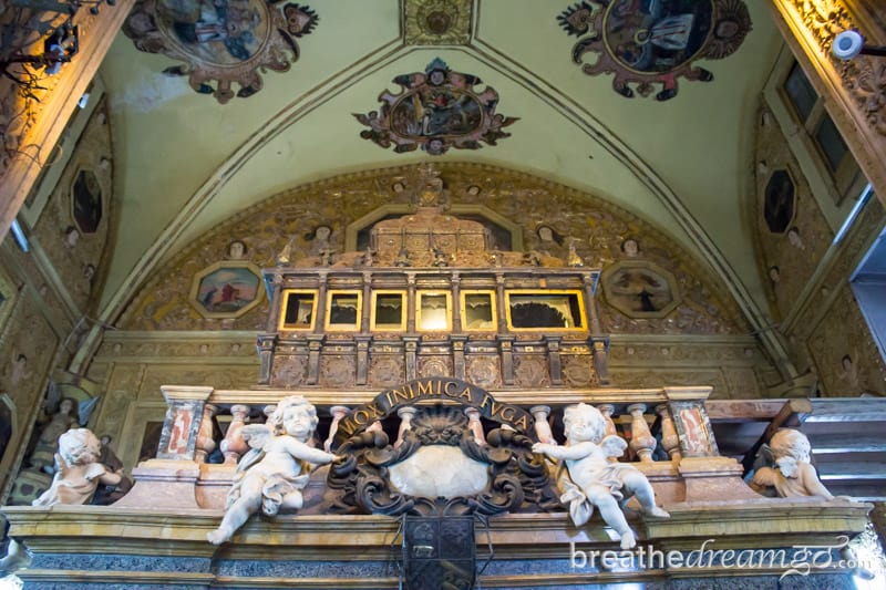 Interior of old church with cupids in Goa