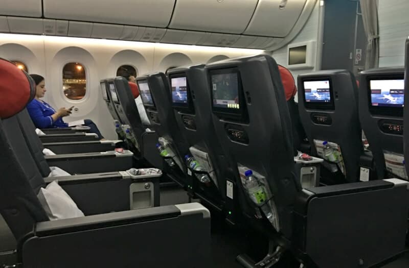 air canada premium economy luggage