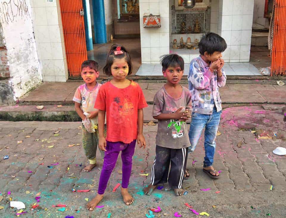 Children of Agra, India on the street