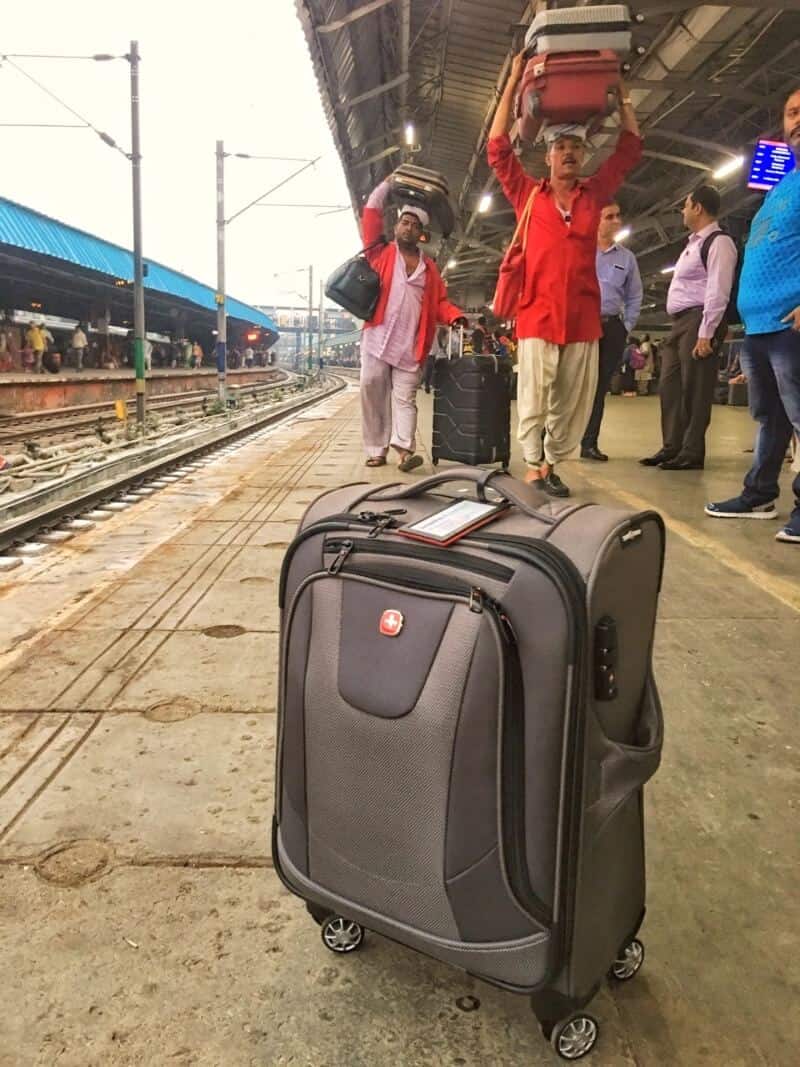 My top tips for train travel in India Breathedreamgo