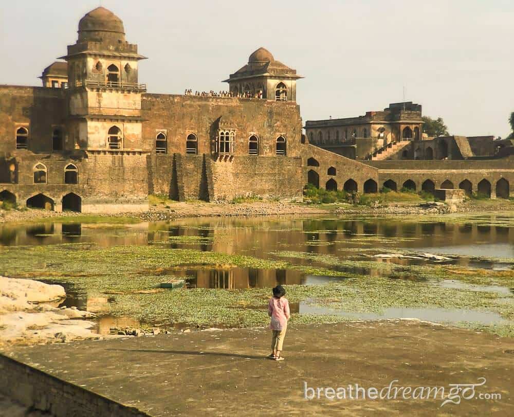 Best tourist places in Madhya Pradesh Mandu