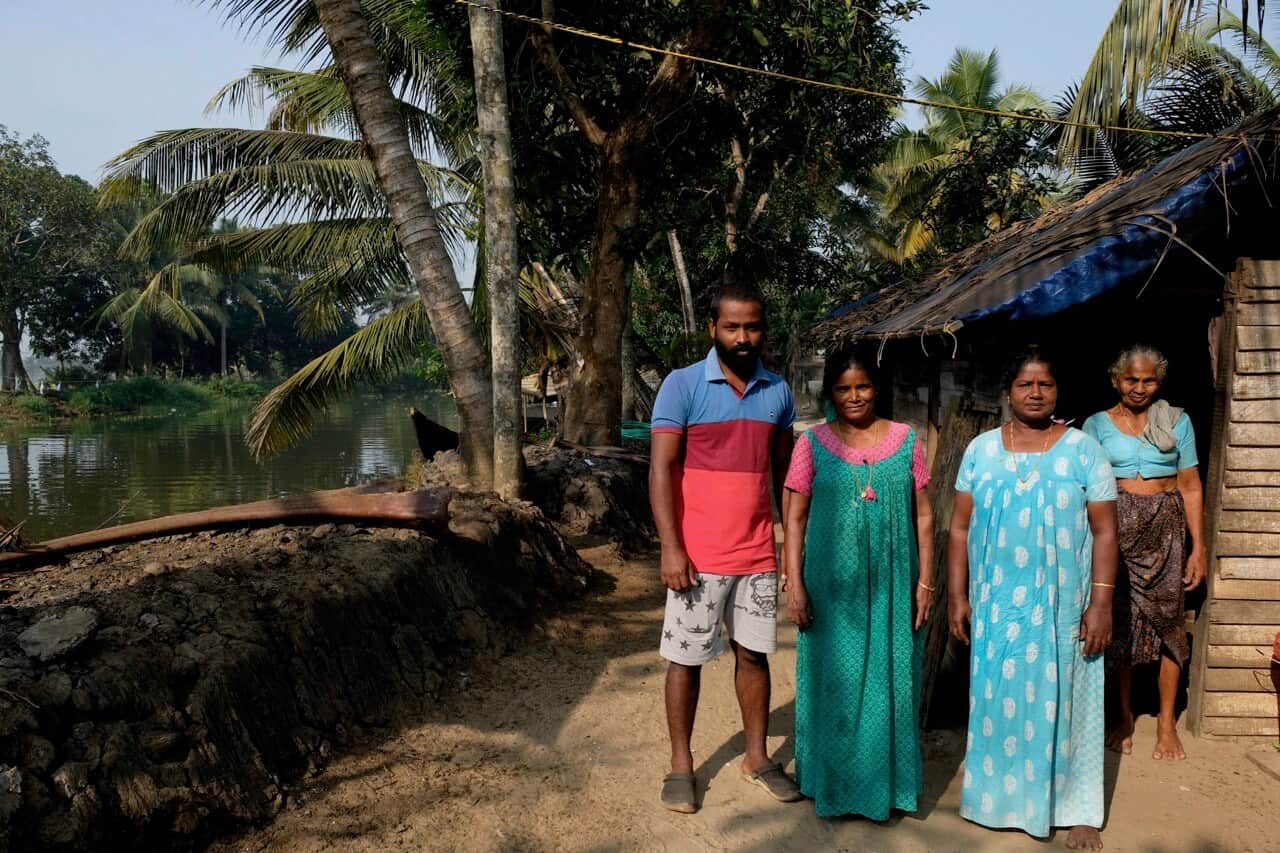 Local family, Kumarakom Backwaters, Kerala