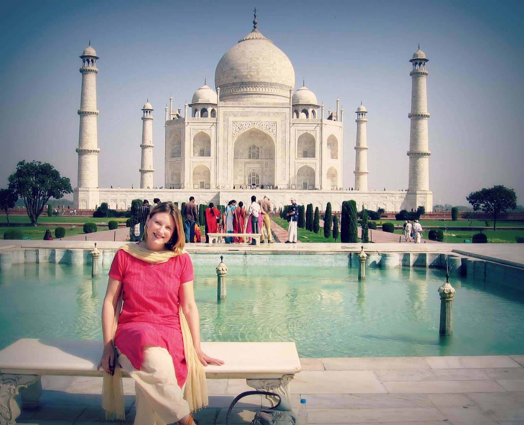 photo of Mariellen at Taj Mahal, Agra 2006