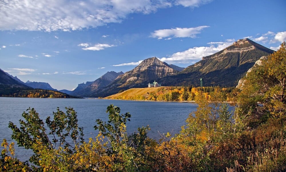 20 best places to travel in Canada 2020 Waterton Alberta