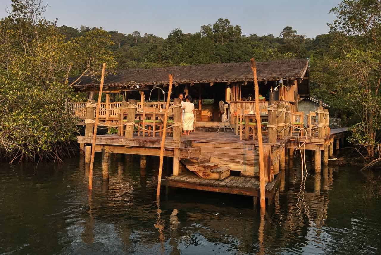 wood building in houses restaurant Thailand